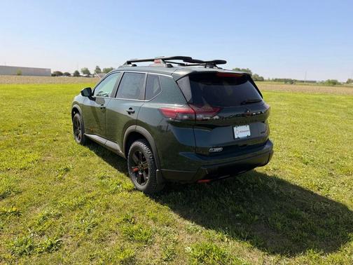 Obsidian Green 2026 Nissan Rogue Rock Creek