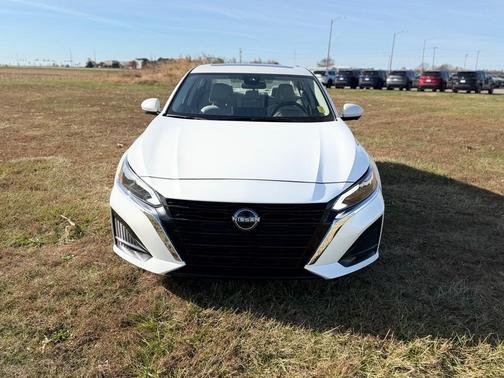 2024 Nissan Altima 2.5 SL