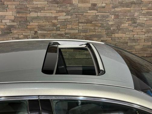 2019 Toyota Avalon Hybrid Limited