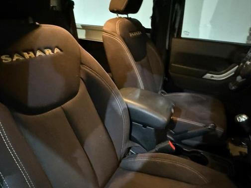 2013 Jeep Wrangler Sahara