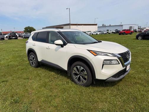 White 2023 Nissan Rogue SV