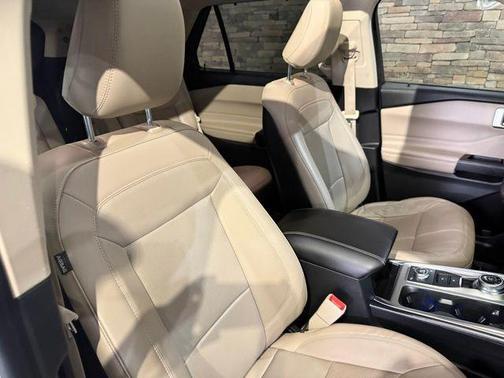 White Metallic 2020 Ford Explorer Limited