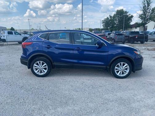 2018 Nissan Rogue Sport S