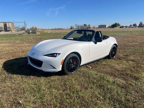 2025 Mazda MX-5 Miata Club