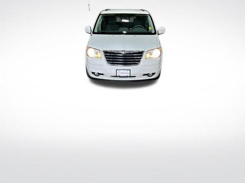 2010 Chrysler Town & Country Touring