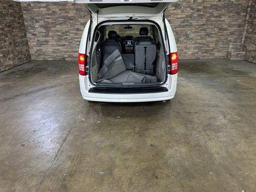 2010 Chrysler Town & Country Touring