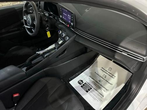 2021 Hyundai ELANTRA SE