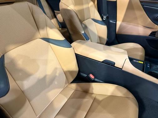 2025 Lexus ES 300h ES 300h