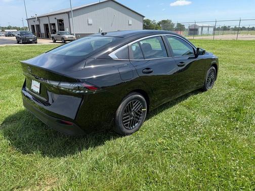 Black 2026 Nissan Sentra SV