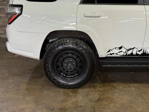 2021 Toyota 4Runner TRD Off Road