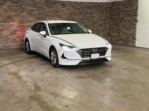 2023 Hyundai SONATA SE