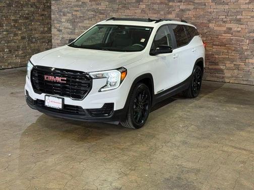 Summit White 2024 GMC Terrain SLE