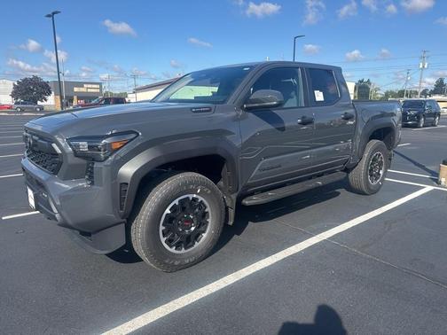 2025 Toyota Tacoma Hybrid TRD Off Road
