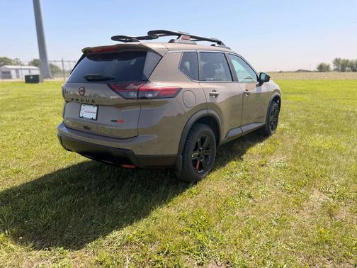 Baja Storm 2026 Nissan Rogue Rock Creek