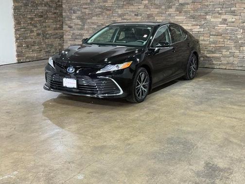 2024 Toyota Camry Hybrid XLE