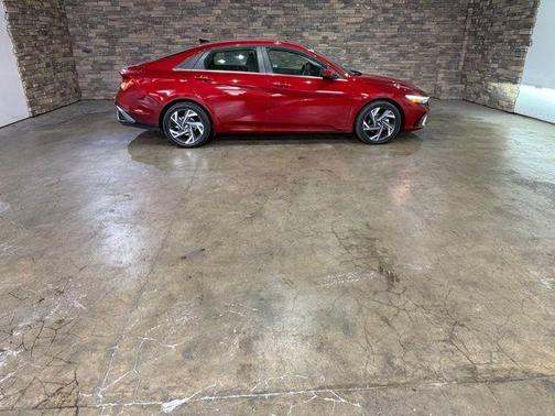 Red 2025 Hyundai ELANTRA SEL Convenience