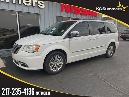 2016 Chrysler Town & Country Touring-L