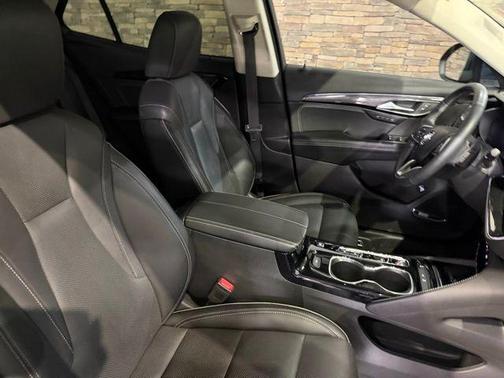 Sapphire Metallic 2022 Buick Envision Essence