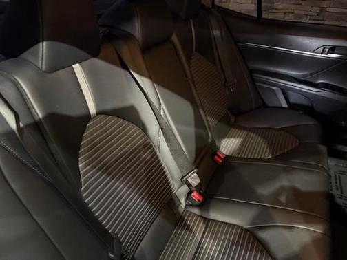 2020 Toyota Camry SE Nightshade