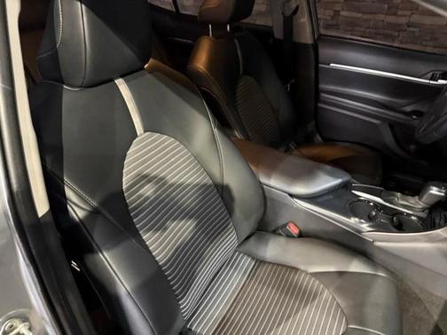 2020 Toyota Camry SE Nightshade