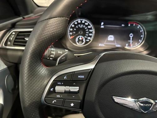 2023 Genesis G70 3.3T