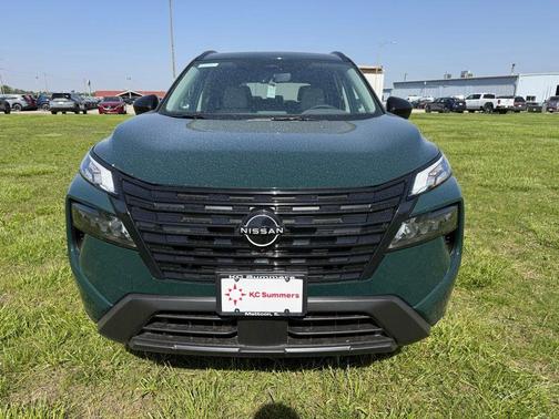 Obsidian Green 2026 Nissan Rogue Dark Armor