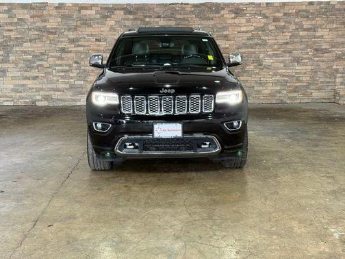 Diamond Black 2019 Jeep Grand Cherokee Overland