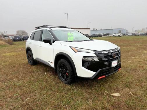 Everest White P 2026 Nissan Rogue Rock Creek