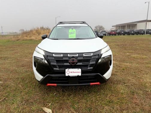Everest White P 2026 Nissan Rogue Rock Creek