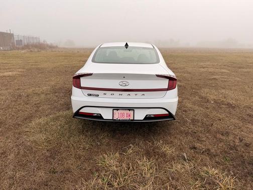 2023 Hyundai SONATA SE