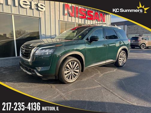 2024 Nissan Pathfinder SL