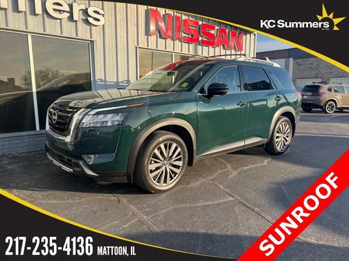 2024 Nissan Pathfinder SL