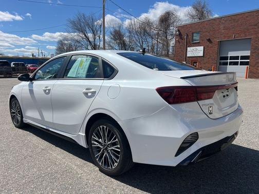 Snow White Pearl 2023 Kia Forte GT-Line