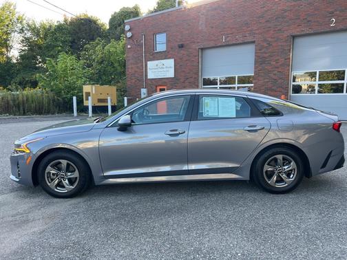 2022 Kia K5 LXS