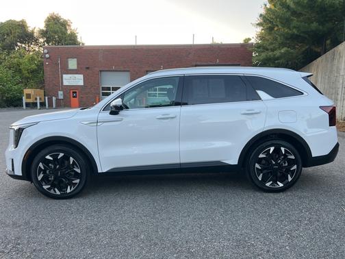 2025 Kia Sorento SX