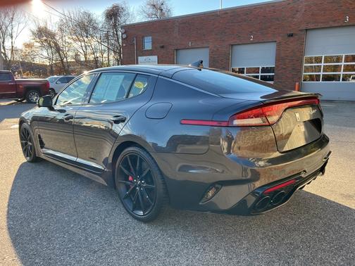 2023 Kia Stinger GT2