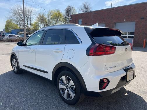 2021 Kia Niro LX