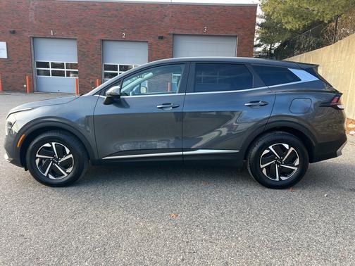2023 Kia Sportage Hybrid LX