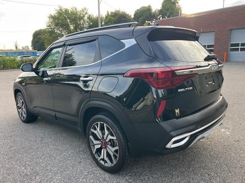 2022 Kia Seltos SX