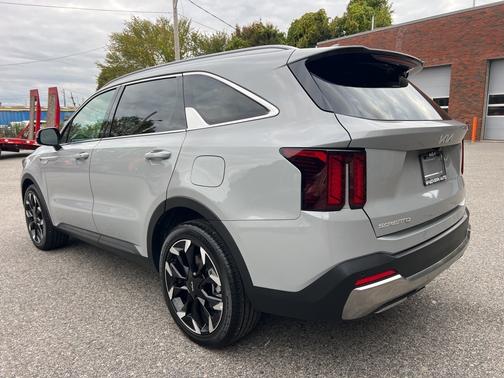 2025 Kia Sorento EX
