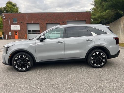 2025 Kia Sorento EX