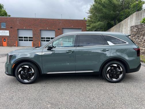 2025 Kia Sorento Plug-In Hybrid EX