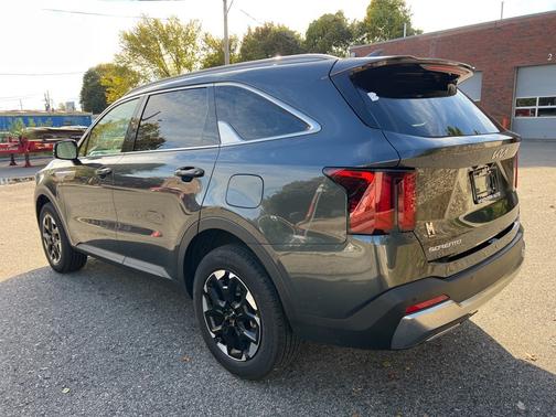 2025 Kia Sorento S