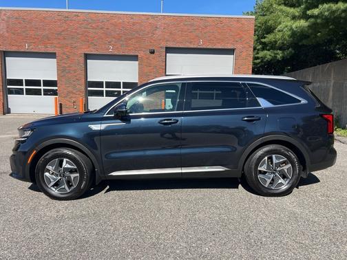 2022 Kia Sorento Hybrid S