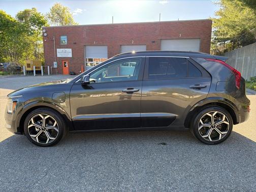 Gray 2025 Kia Niro Plug-In Hybrid SX