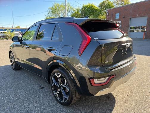 Gray 2025 Kia Niro Plug-In Hybrid SX