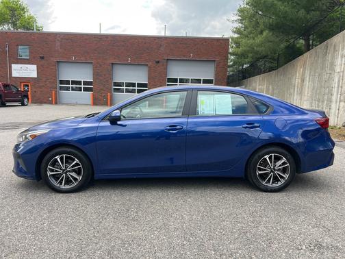 2022 Kia Forte LXS