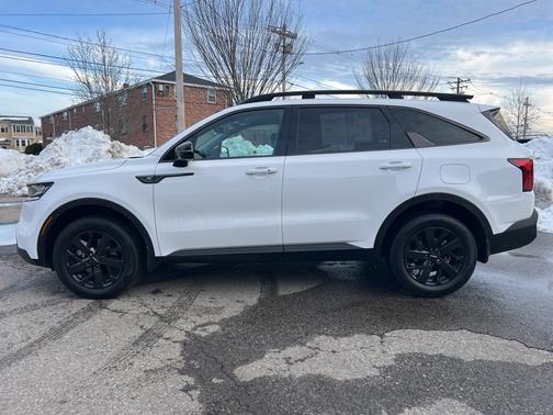 2023 Kia Sorento X-Line S