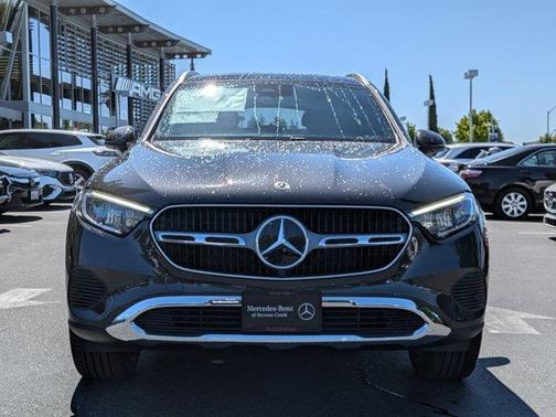 Graphite Gray Metallic 2026 Mercedes-Benz GLC 300 Base 4MATIC