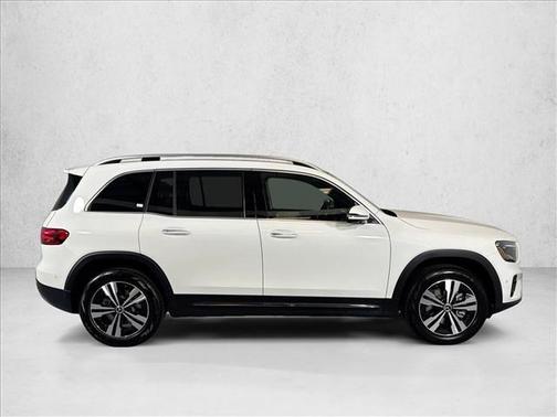 Polar White 2026 Mercedes-Benz GLB 250 Base 4MATIC